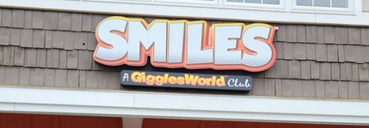 Smiles Nightclub banner