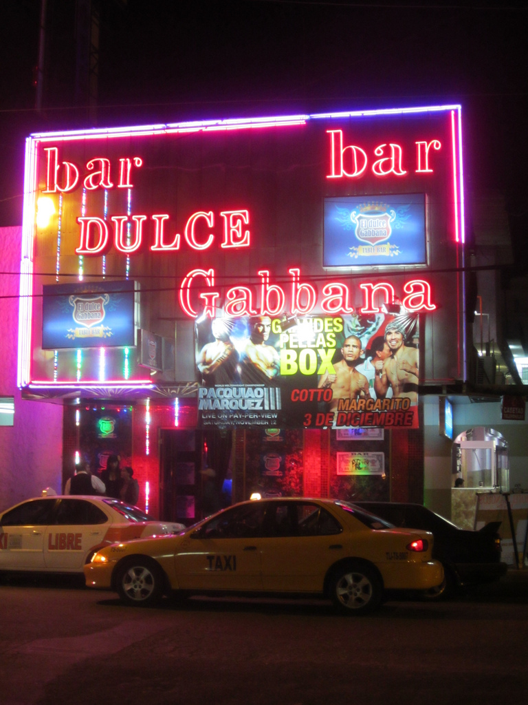 Logo for Dulce Gabbana, Tijuana